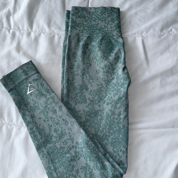 Size Xsmall Gymshark leggings worn once - Picture 2 of 3